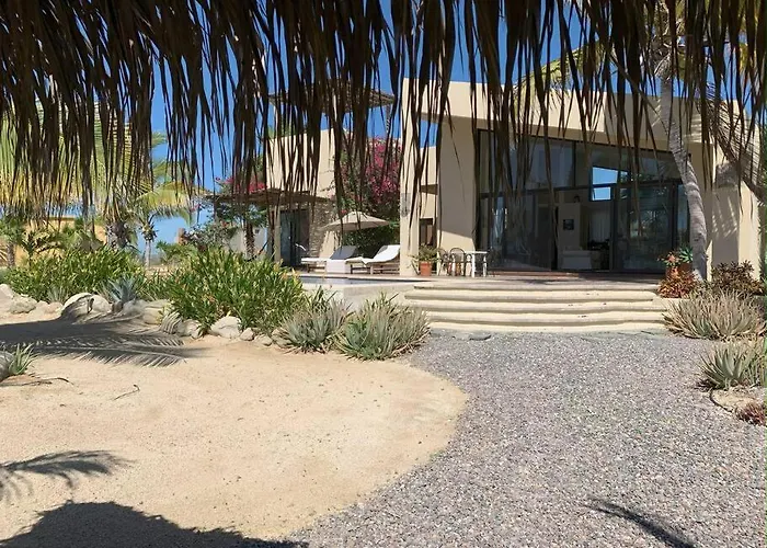 Todas Las Familias, Baja Dream House