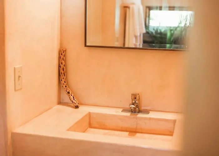 Cien Palmas- Authentic Mexican Casita 1 -Downtown